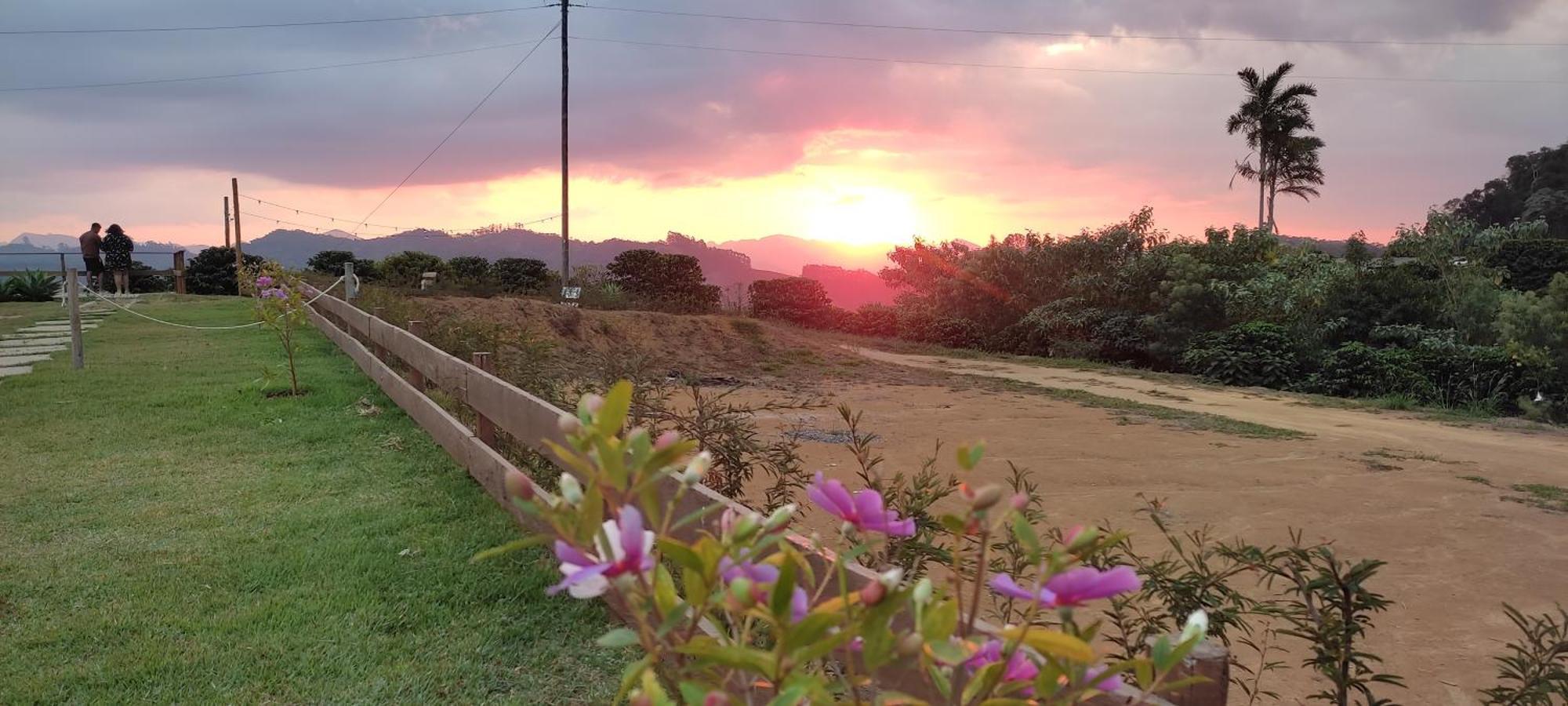 Chales Por Do Sol Caparao Velho Exterior photo